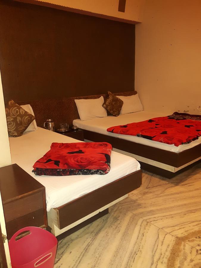 Hotel Lovely Аджмер Экстерьер фото
